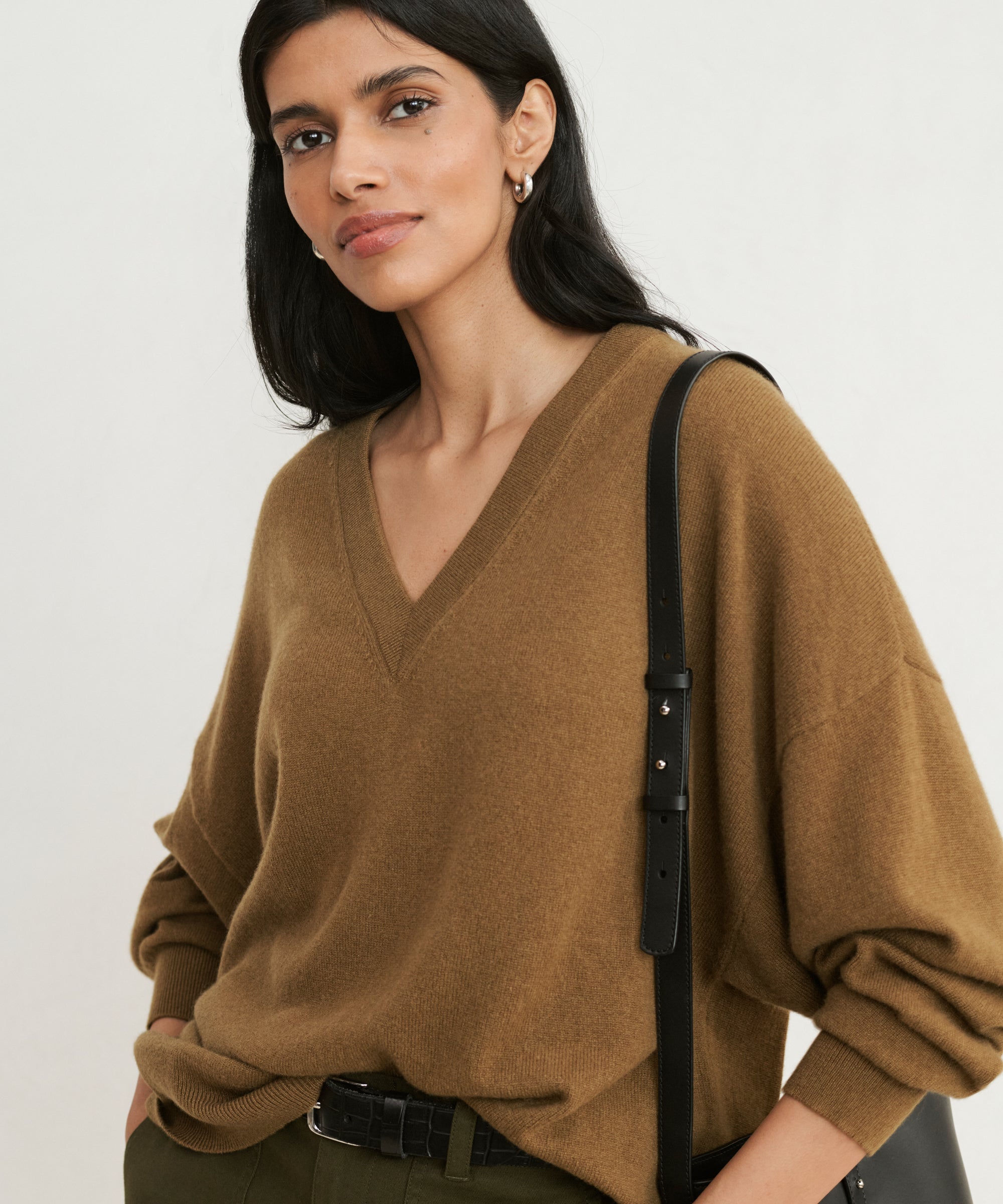 Charlie V-Neck Sweater – Jenni Kayne