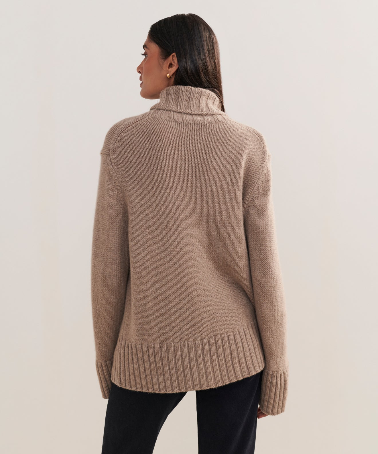 Cashmere Jet Turtleneck