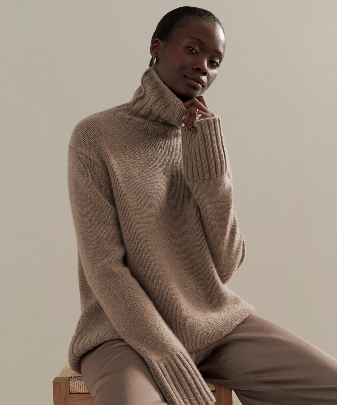 Cashmere Jet Turtleneck