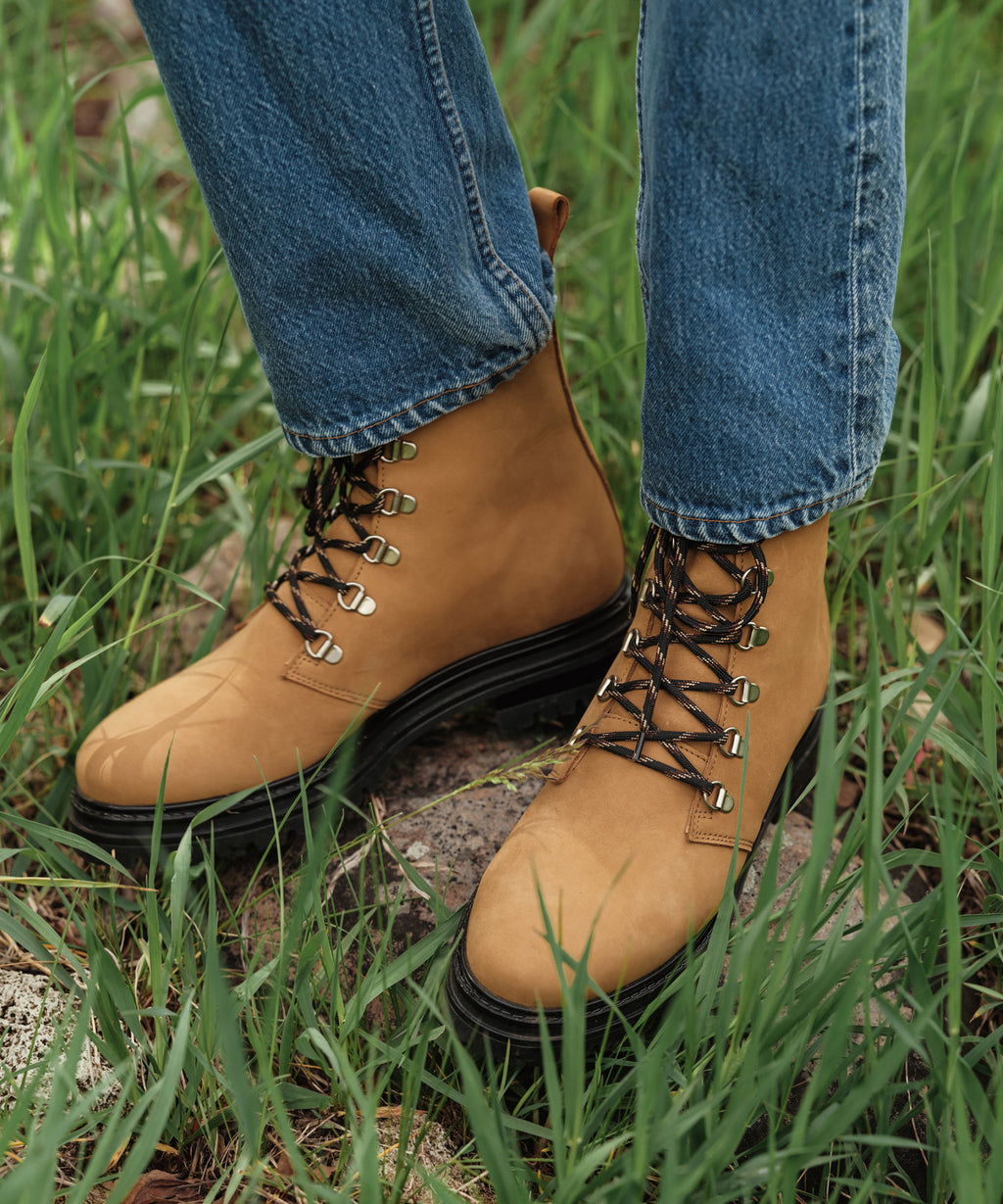 Oiled Leather Mountain Boot – Jenni Kayne
