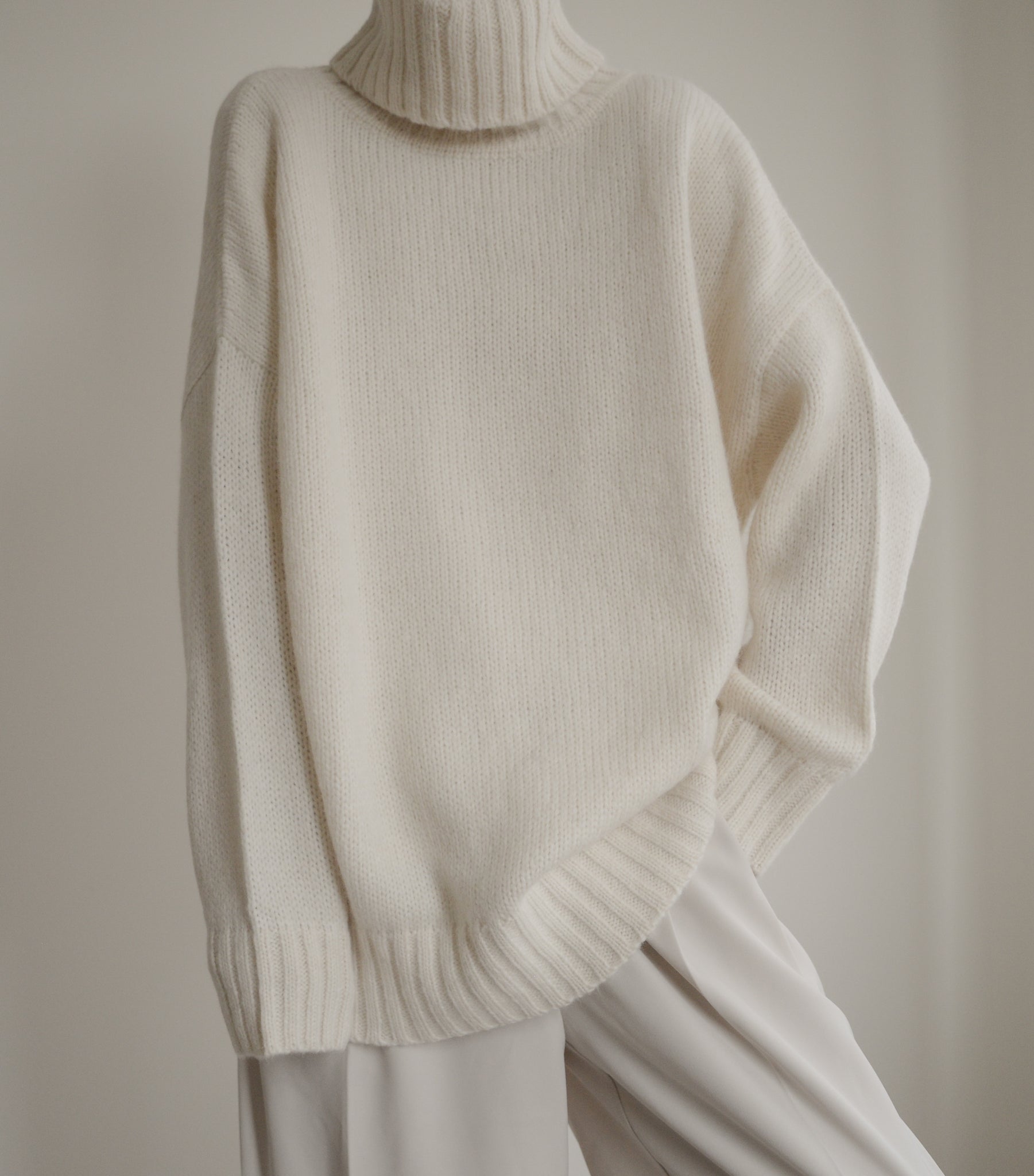 Alpaca Cocoon Turtleneck – Jenni Kayne